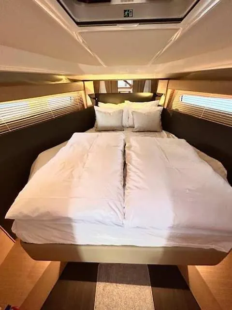 Huswell - Bateau Coco Luxury Yacht Stay In Amberes