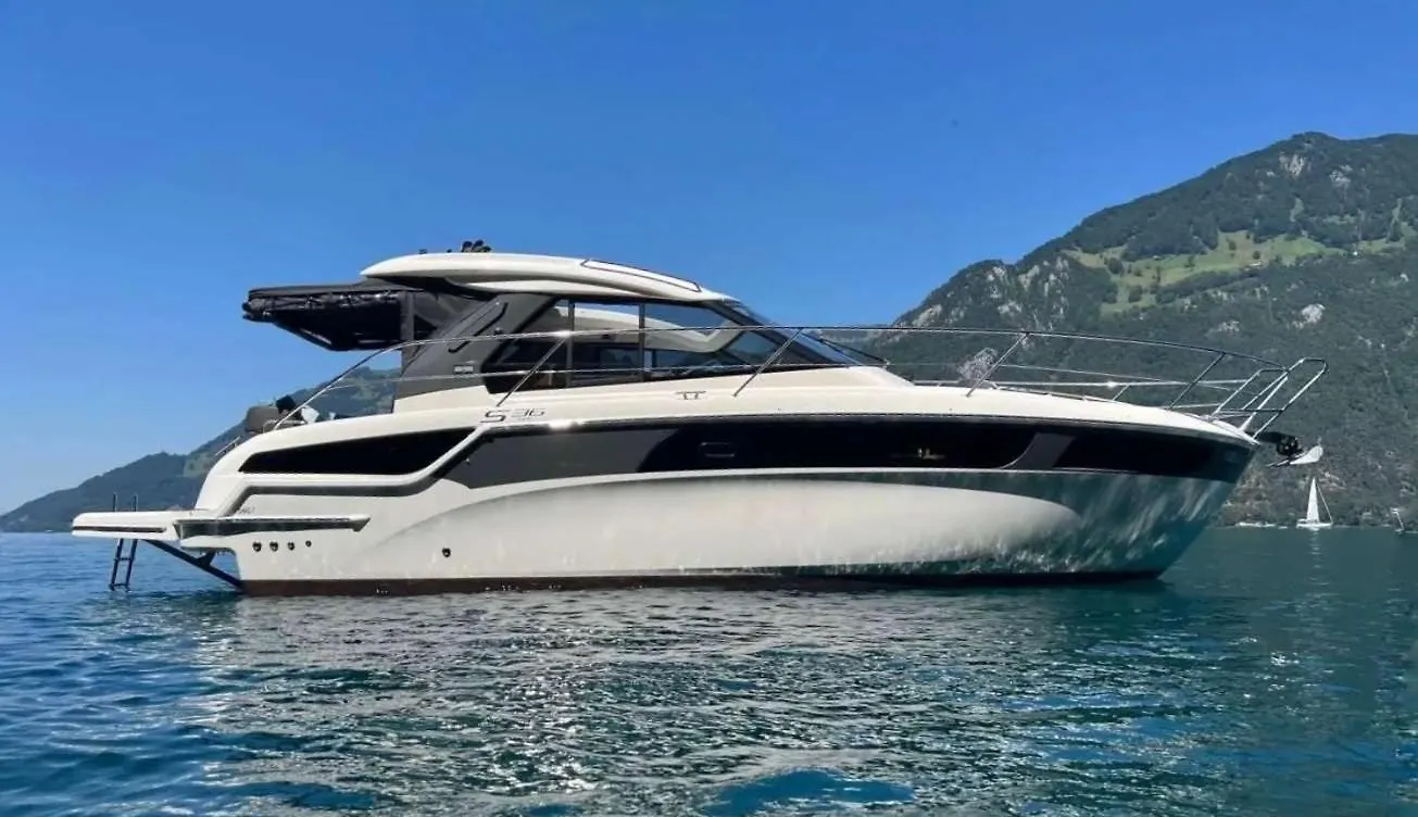 Hotel en barco Huswell - Bateau Coco Luxury Yacht Stay In Amberes