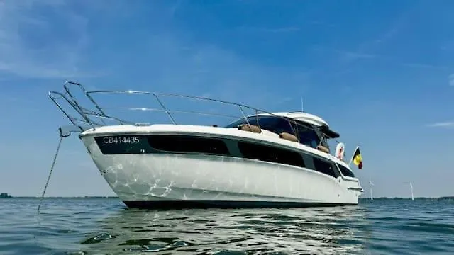 Huswell - Bateau Coco Luxury Yacht Stay In Amberes